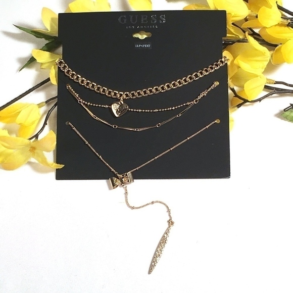 𝅺3/$29! GUESS Layered Necklace Heart & Bow Gold - Picture 3 of 8
